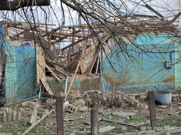 Росіяни скинули авіабомбу на житловий будинок в Донецькій області: є жертви
Росіяни скинули авіабомбу на житловий будинок в Донецькій області: є жертви