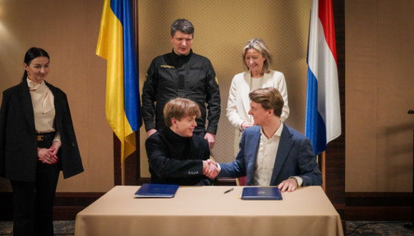 Українські та нідерландські оборонні компанії підписали перші документи в межах безпекової угоди Українські та нідерландські оборонні компанії підписали перші документи в межах безпекової угоди