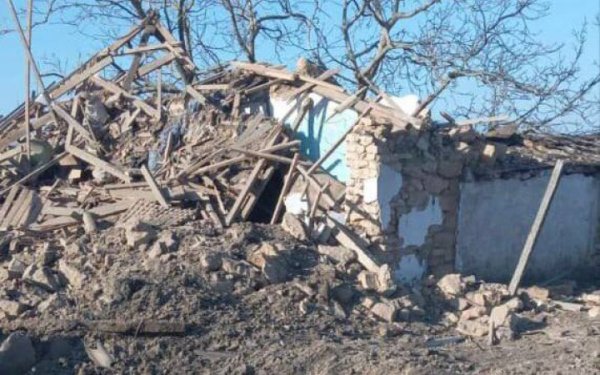 Херсонщина: дві людини постраждали через обстріли Росії
Херсонщина: дві людини постраждали через обстріли Росії