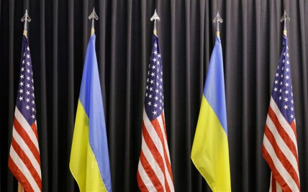 Держдеп США анонсував Форум партнерства США та України
Держдеп США анонсував Форум партнерства США та України