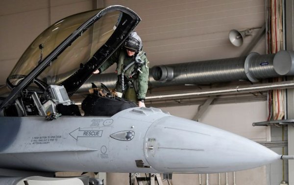 F-16 для України. Як ці винищувачі можуть допомогти у війні проти Росії
F-16 для України. Як ці винищувачі можуть допомогти у війні проти Росії
