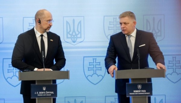 Україна і Словаччина співпрацюватимуть у постачанні нафтопродуктів до ЄС Україна і Словаччина співпрацюватимуть у постачанні нафтопродуктів до ЄС