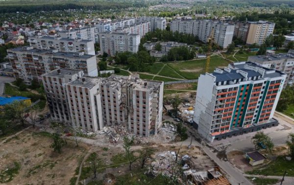 У Чернігові лунають вибухи: є "прильот", жертви та поранені
У Чернігові лунають вибухи: є "прильот", жертви та поранені