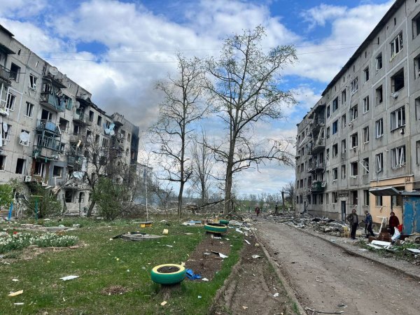 Унаслідок обстрілів Очеретиного на Донеччині загинула людина, ще двоє травмовані
Унаслідок обстрілів Очеретиного на Донеччині загинула людина, ще двоє травмовані