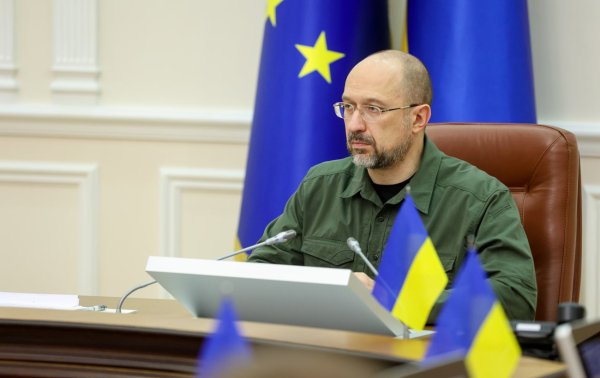 Перестановки у владі. Як змінювався склад Кабміну за час війни
Перестановки у владі. Як змінювався склад Кабміну за час війни