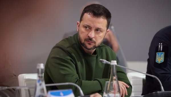 Президент: Працюємо з партнерами над інвестиціями у виробництво зброї та техніки в Україні Президент: Працюємо з партнерами над інвестиціями у виробництво зброї та техніки в Україні