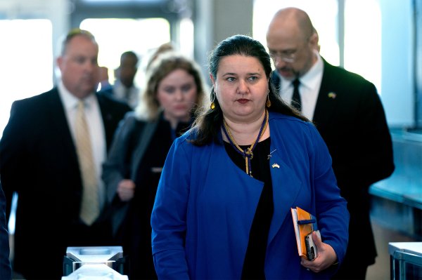 За крок від грошей. Коли Україна отримає мільярди від США та на яких умовах
За крок від грошей. Коли Україна отримає мільярди від США та на яких умовах