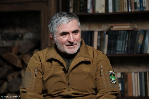 Чеченський командир Муслім Мадієв: Якщо говорити з Росією, її треба ставити на рівень нижче
Чеченський командир Муслім Мадієв: Якщо говорити з Росією, її треба ставити на рівень нижче