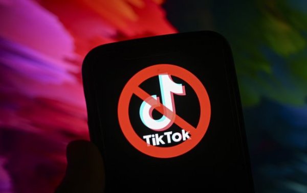 Чи заблокують в Україні TikTok? Відповідь голови комітету зі свободи слова
Чи заблокують в Україні TikTok? Відповідь голови комітету зі свободи слова