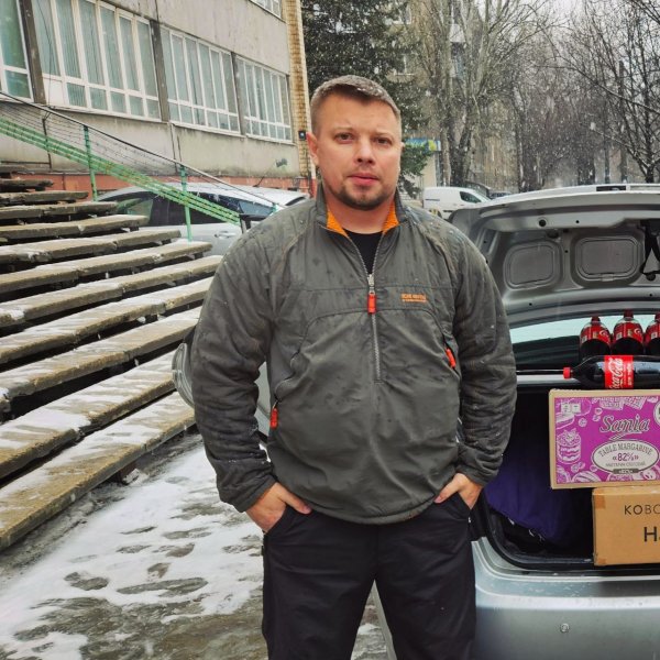 Працівник ЗАЕС Олексій Мельничук: Росіяни перетворили атомну станцію на військову базу
Працівник ЗАЕС Олексій Мельничук: Росіяни перетворили атомну станцію на військову базу
