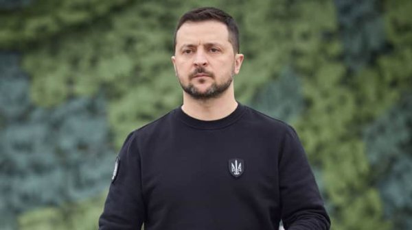 Когда снарядов 1 к 10, а самолетов 1 к 30, то шансов победить нет − Зеленский Когда снарядов 1 к 10, а самолетов 1 к 30, то шансов победить нет − Зеленский
