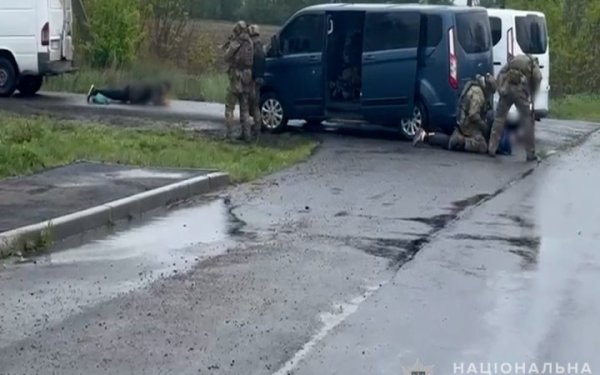 Підозрюваних у вбивстві поліцейського на Вінниччині перевіряють на причетність до діяльності ДРГ
Підозрюваних у вбивстві поліцейського на Вінниччині перевіряють на причетність до діяльності ДРГ