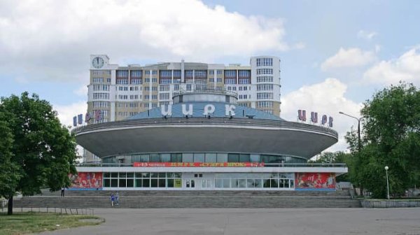 В цирке Запорожья дети сорвались с 3-метровой высоты В цирке Запорожья дети сорвались с 3-метровой высоты