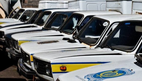 Укрпошта продає свій парк ретроавтомобілів на Prozorro.Продажі Укрпошта продає свій парк ретроавтомобілів на Prozorro.Продажі