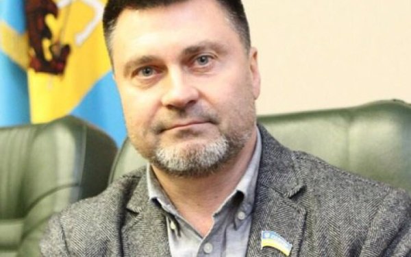 Зеленський звільнив Майбоженка з посади голови Броварської РДА
Зеленський звільнив Майбоженка з посади голови Броварської РДА