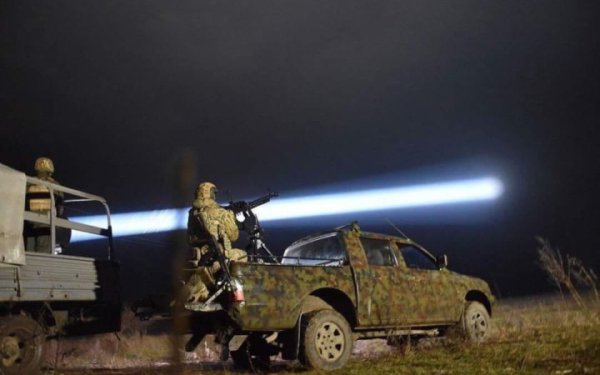 Уночі росіяни атакували Україну 13 "шахедами", двома С-300 та трьома "Іскандерами"
Уночі росіяни атакували Україну 13 "шахедами", двома С-300 та трьома "Іскандерами"