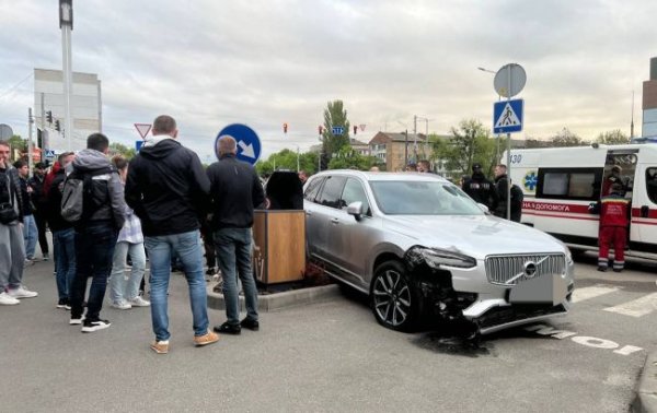 У Броварах голова РДА влаштував п'яну ДТП з постраждалими: всі деталі
У Броварах голова РДА влаштував п'яну ДТП з постраждалими: всі деталі