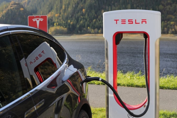 Tesla снизила цены на свои авто в США и Китае
Tesla снизила цены на свои авто в США и Китае