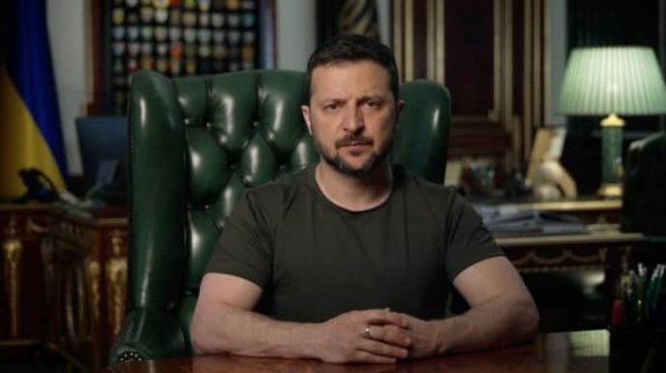 Зеленский: Ситуация на фронте в эти дни осложняется Зеленский: Ситуация на фронте в эти дни осложняется