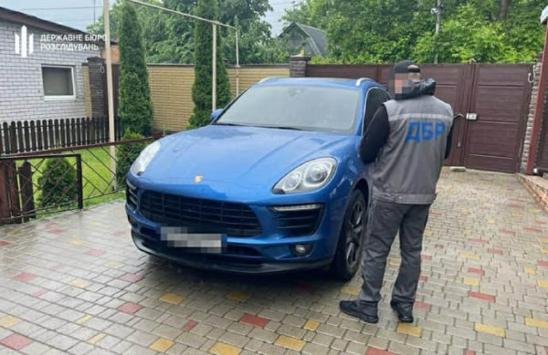 "Porsche на тестя": у замначальника полиции нашли 14 млн незаконных активов