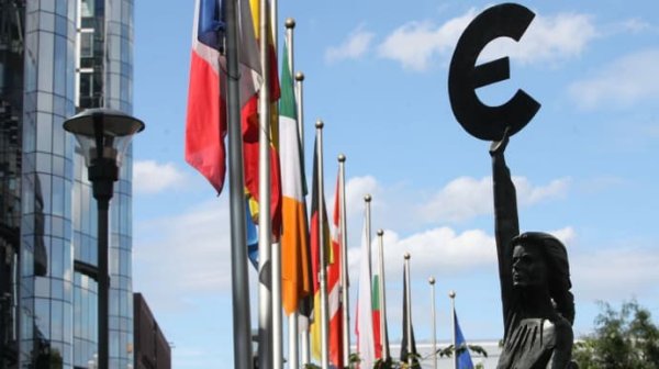 Европарламент поддержал продление льготной торговли с Украиной с предохранителями Европарламент поддержал продление льготной торговли с Украиной с предохранителями