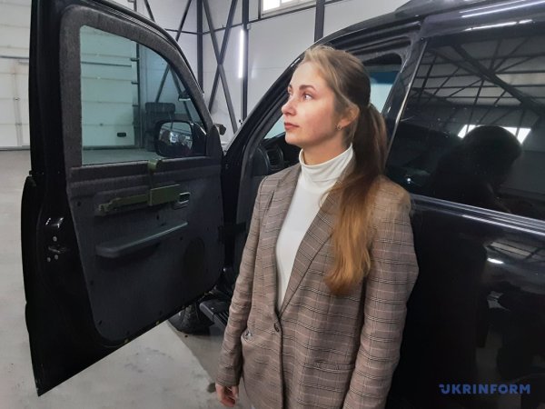 На Прикарпатті понад 100 авто отримали посилений захист завдяки релокованому підприємству На Прикарпатті понад 100 авто отримали посилений захист завдяки релокованому підприємству