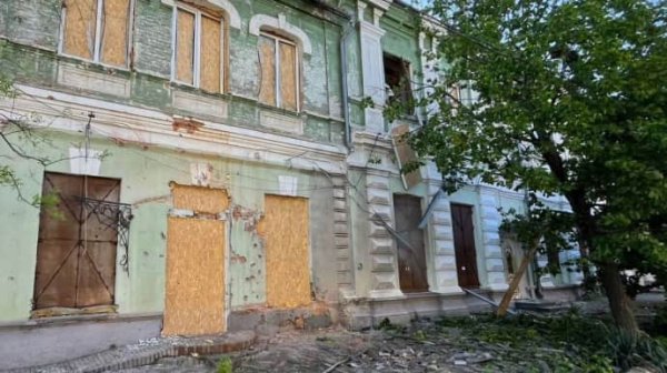 Российские атаки повредили в Никопольщине три кафе и магазин Российские атаки повредили в Никопольщине три кафе и магазин