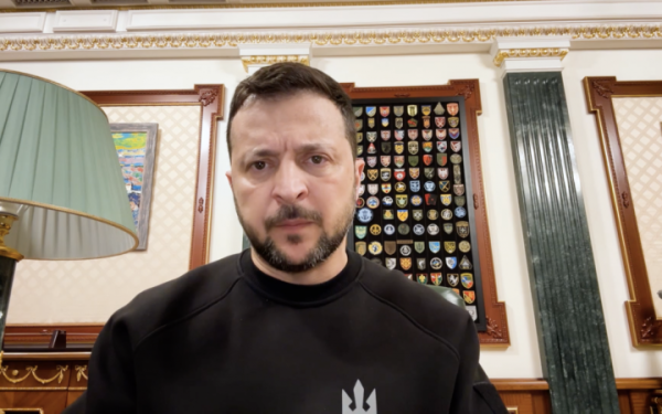 Чотири пріоритети: ППО, сучасна артилерія, далекобійність і щоб допомога від США прибула якнайшвидше, - Зеленський
Чотири пріоритети: ППО, сучасна артилерія, далекобійність і щоб допомога від США прибула якнайшвидше, - Зеленський