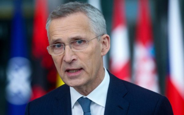 НАТО має забезпечити передбачувану допомогу України і змінити динаміку підтримки, − Столтенберг
НАТО має забезпечити передбачувану допомогу України і змінити динаміку підтримки, − Столтенберг