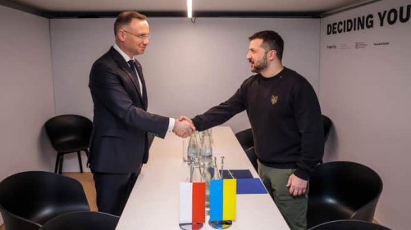 Должны сделать все возможное, чтобы Украина вернула все территории − Дуда Должны сделать все возможное, чтобы Украина вернула все территории − Дуда