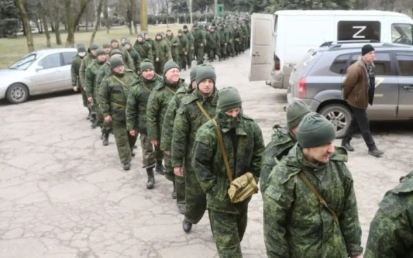 Українці, яких примусово забрали в армію РФ, можуть уникнути відповідальності. Прокуратура озвучила умови
Українці, яких примусово забрали в армію РФ, можуть уникнути відповідальності. Прокуратура озвучила умови