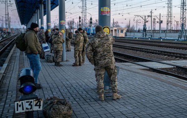 Демобілізацію прибрали із законопроекту про мобілізацію: що це означає
Демобілізацію прибрали із законопроекту про мобілізацію: що це означає
