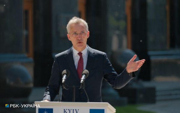 Столтенберг у Києві: місце України в НАТО, але рішення навряд чи буде на саміті у липні
Столтенберг у Києві: місце України в НАТО, але рішення навряд чи буде на саміті у липні