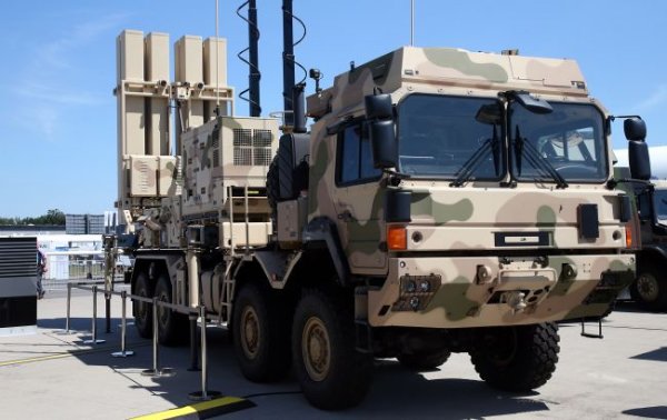 Виробник Iris-T анонсував передачу Україні ще однієї ЗРК найближчими тижнями
Виробник Iris-T анонсував передачу Україні ще однієї ЗРК найближчими тижнями