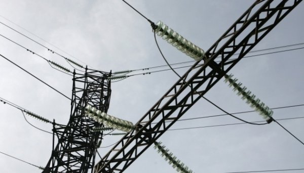 Через атаку ворожими безпілотниками пошкоджена підстанція Укренерго Через атаку ворожими безпілотниками пошкоджена підстанція Укренерго