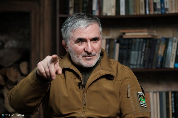 Чеченський командир Муслім Мадієв: Якщо говорити з Росією, її треба ставити на рівень нижче
Чеченський командир Муслім Мадієв: Якщо говорити з Росією, її треба ставити на рівень нижче