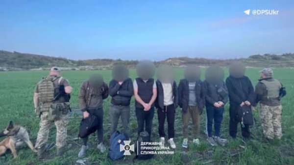 В Одесской области задержали мужчин, которые хотели пересечь границу по маршруту из Telegram-канала В Одесской области задержали мужчин, которые хотели пересечь границу по маршруту из Telegram-канала