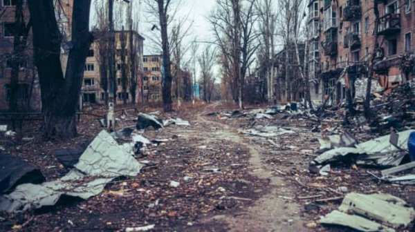Россияне повторяют тактику Авдеевки для взятия Часового Яра - разведка Британии Россияне повторяют тактику Авдеевки для взятия Часового Яра - разведка Британии