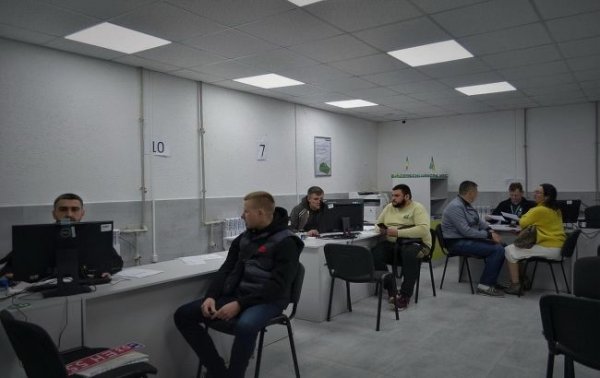 Нові реалії. В Україні під землею відкривають уже не тільки школи
Нові реалії. В Україні під землею відкривають уже не тільки школи