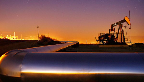 Нафта дорожчає на тлі ескалації конфлікту на Близькому Сході Нафта дорожчає на тлі ескалації конфлікту на Близькому Сході