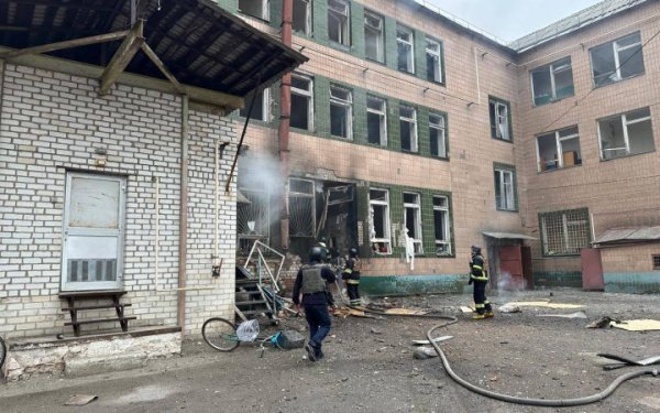 Окупанти вдарили по Харкову. Є постраждалий
Окупанти вдарили по Харкову. Є постраждалий