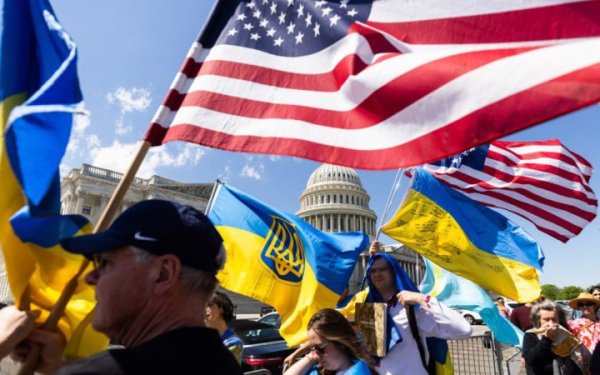 Сенат США ухвалив законопроєкт про допомогу Україні на 60 мільярдів доларів
Сенат США ухвалив законопроєкт про допомогу Україні на 60 мільярдів доларів