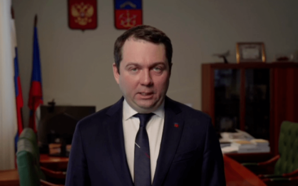 Губернатора Мурманської області РФ вдарили ножем у живіт
Губернатора Мурманської області РФ вдарили ножем у живіт
