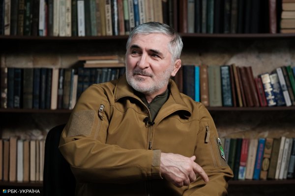 Чеченський командир Муслім Мадієв: Якщо говорити з Росією, її треба ставити на рівень нижче
Чеченський командир Муслім Мадієв: Якщо говорити з Росією, її треба ставити на рівень нижче