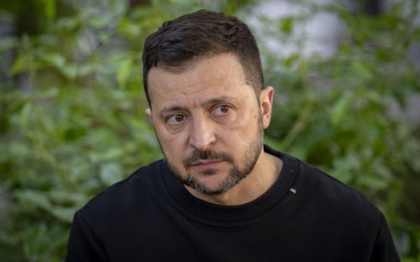 Зеленський заявив, що Росія накопичила 10 тисяч ракет С-300, але у світу є аналоги для протидії
Зеленський заявив, що Росія накопичила 10 тисяч ракет С-300, але у світу є аналоги для протидії
