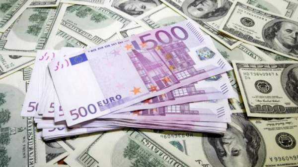 Курс валют на вечер 20 мая: евро снова обновило рекорд и выросло до 43 гривен
Курс валют на вечер 20 мая: евро снова обновило рекорд и выросло до 43 гривен
