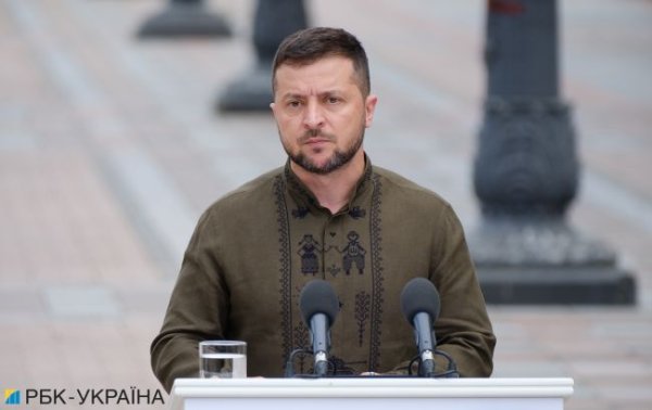Зеленський про обмін полоненими "всіх на всіх": це можна зробити до завершення війни
Зеленський про обмін полоненими "всіх на всіх": це можна зробити до завершення війни