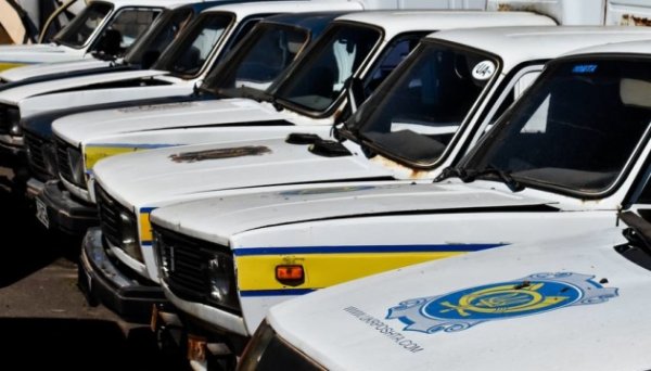 Укрпошта цього тижня продала на аукціонах 322 старих авто майже на ₴4 мільйони Укрпошта цього тижня продала на аукціонах 322 старих авто майже на ₴4 мільйони