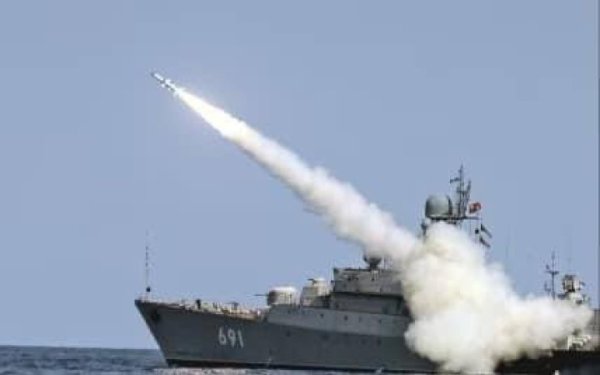У Середземному морі присутні два носії "Калібрів" загальним залпом до 24 ракет
У Середземному морі присутні два носії "Калібрів" загальним залпом до 24 ракет