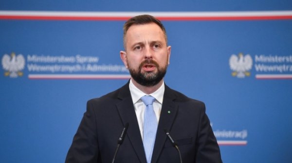 Польский министр заявил, что полякам надо дать "Нобеля" за помощь украинцам Польский министр заявил, что полякам надо дать "Нобеля" за помощь украинцам